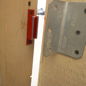 LM-20B Ceramic Latch Magnet - In Use