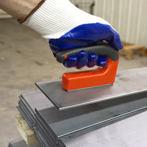 07501 Ergonomic Handle Magnet - In Use