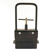 Load image into Gallery viewer, ML71 Light-Duty Magnetic Bulk Parts Lifter - Front View