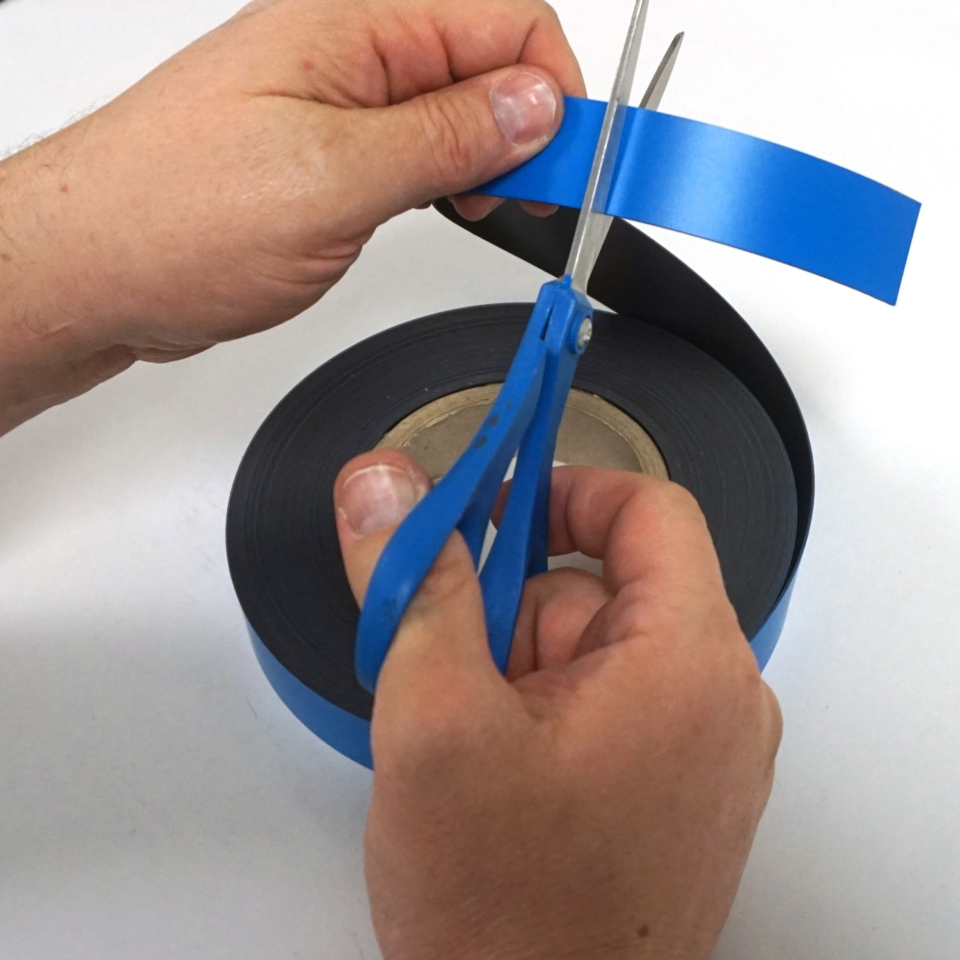 Load image into Gallery viewer, ZGN03040B/WKS50 Magnetic Labeling Strip w/ Blue Vinyl Surface - In Use