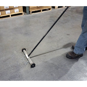 07263 Magnetic Mini Sweeper™ - In Use