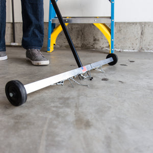 07265 Magnetic Mini Sweeper™ - In Use